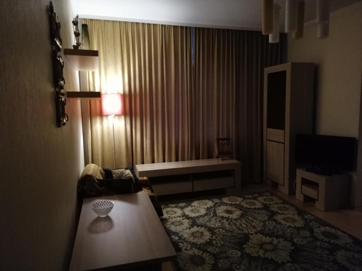 15 Minutes From The Beach And City Center 7 Minutes From The Airport 里加 外观 照片