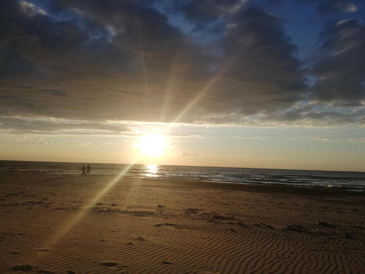 15 Minutes From The Beach And City Center 7 Minutes From The Airport 里加 外观 照片